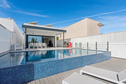 4 Bed 4 Bath Stunning High Tech Detached Villa with Mesmerizing Sea Views in San Miguel de Salinas San Miguel De Salinas