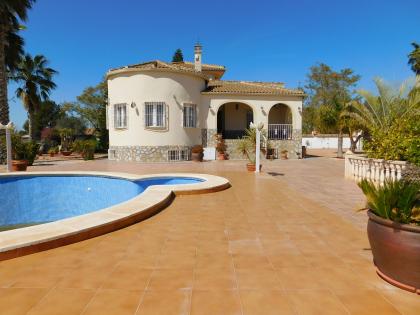 4 Bed 3 Bath Fully Legal South Facing Detached Villa in Catral with Pool Catral